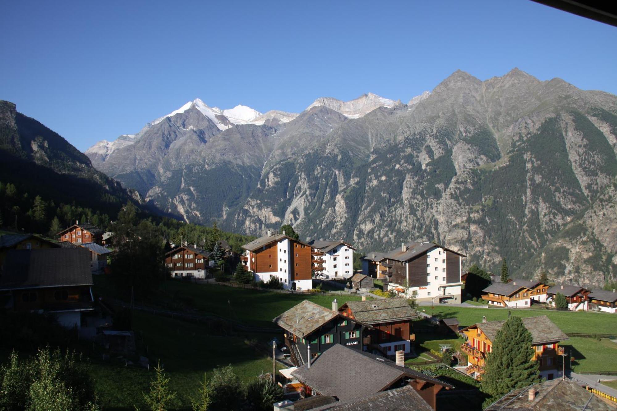 Hotel Eden Grächen Esterno foto