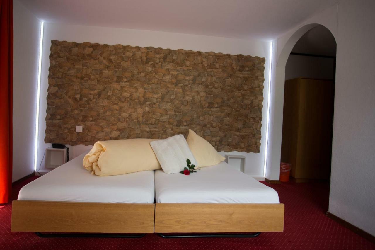 Hotel Eden Grächen Esterno foto